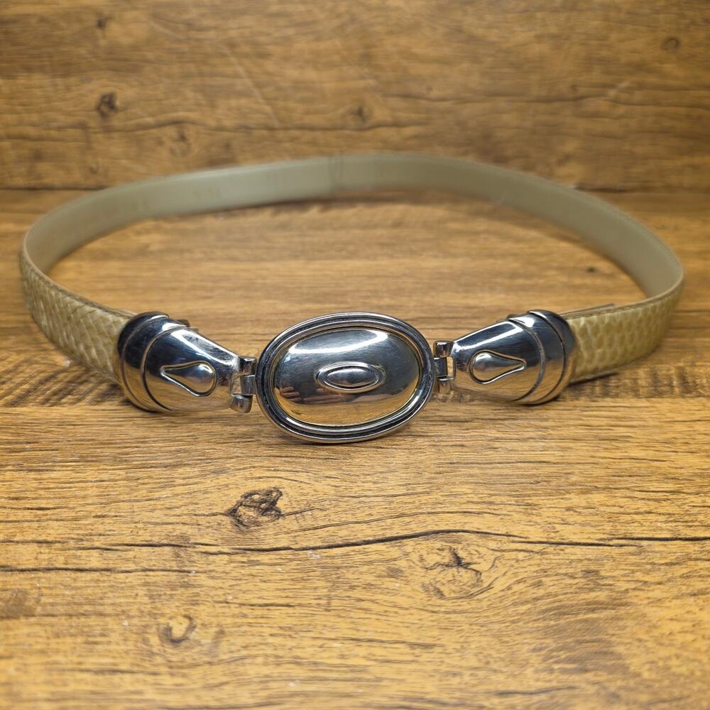 Dame genuine snake skin vintage Silver tone buckle belt size medium